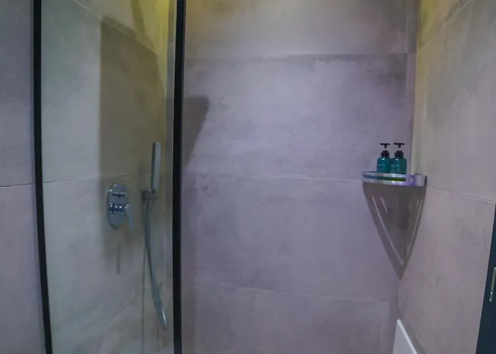 Matisse No18 - With Parking * Tirana