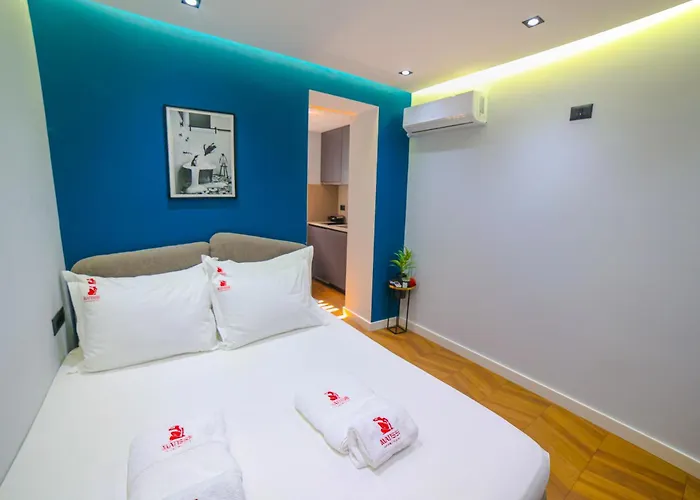 Matisse No18 - With Parking Tirana