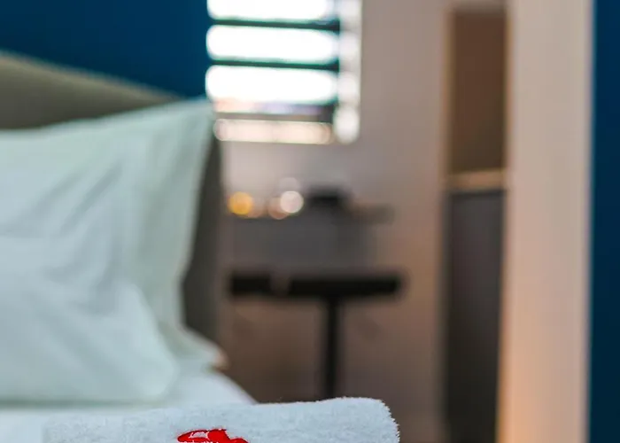 Matisse No18 - With Parking Tirana